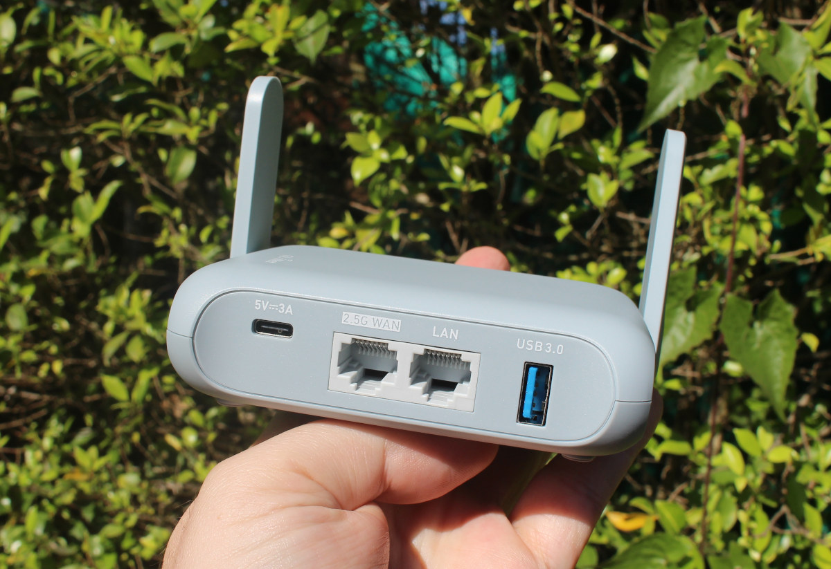 GL-MT3000 Beryl AX | Wi-Fi 6 VPN Router for Home and Travel - YouTube