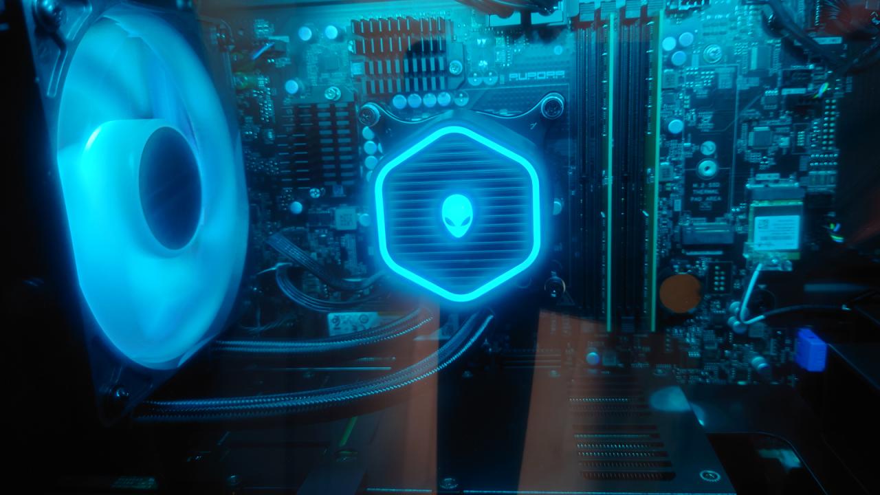 Alienware r13 aurora