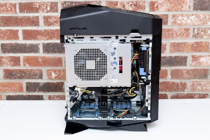 Alienware Aurora R8 Review: The Gaming PC King Gets RTX Power | Tom's Guide